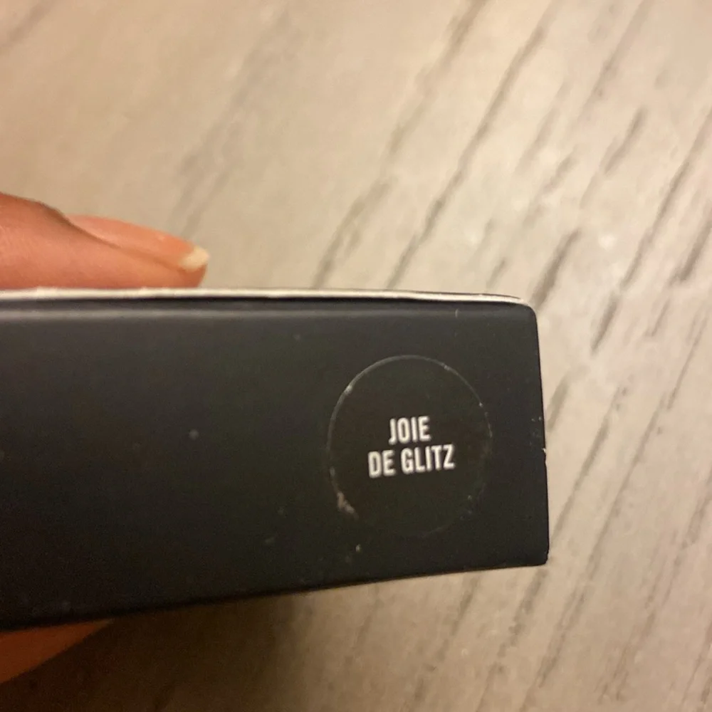 Mac Cosmetics Dazzel Shadow Extreme in Joie de Glitz